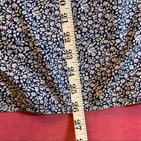Banana Republic Navy Floral Cotton Blouse, Medium, EUC - Picture 6 of 6